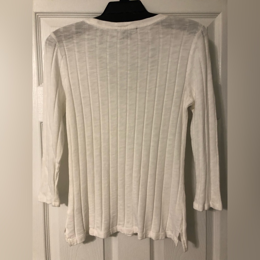 Sanctuary White Top with 3/4 Sleeve in EUC - Picture 2 of 5